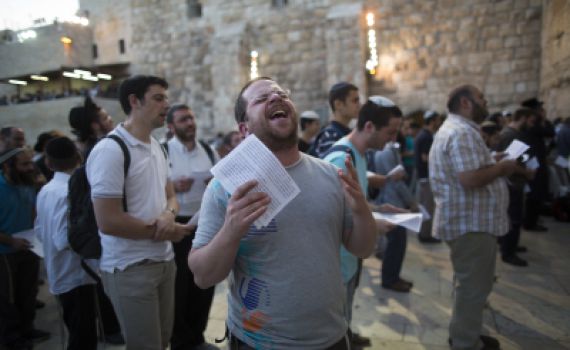 שו"ת: מתי הזמן הטוב להתפלל למען החטופים?