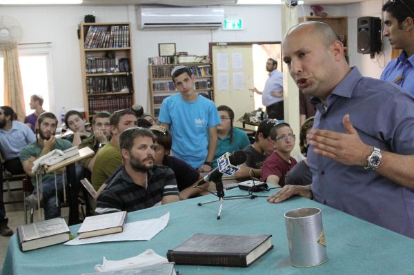 בנט: "נרדוף אחרי כל המעורבים בחטיפה"