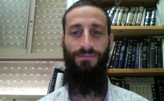 שו"ת: למה הרבנים רק מחמירים בנושאי צניעות?