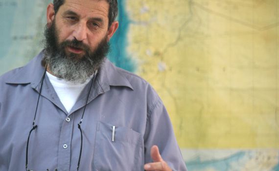 הרב הגר: "לא נפסיק לנסוע בטרמפים"