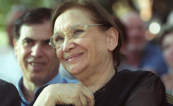 חודש נעמי שמר ברדיו גלי ישראל