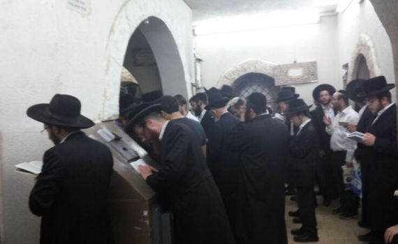 מאות בהילולת ר' יונתן בן עוזיאל