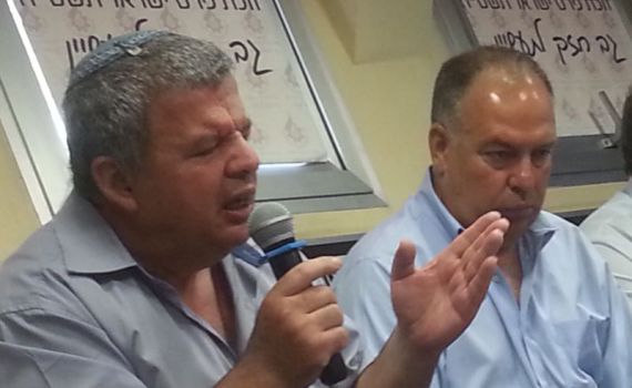 ח"כ זבולון כלפה נלחם במחירי הירקות