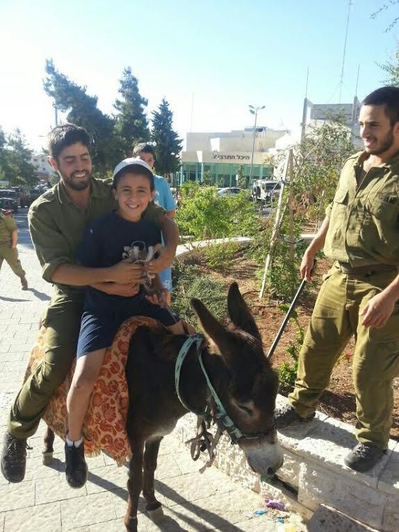קרית ארבע: מערך התנדבות לחיילי צה"ל