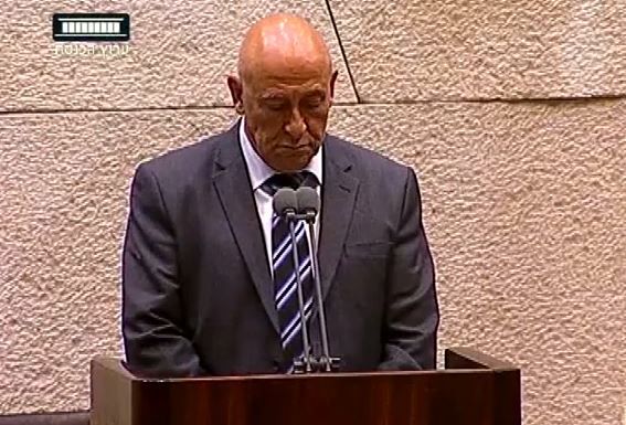 באסל גטאס עמד בכנסת דקה דומיה לזכר הפלסטינים בעזה