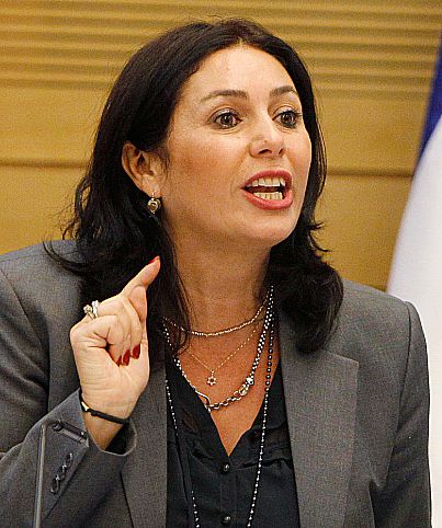 רגב: "הידיים המגואלות הן של זחאלקה וחבריו"