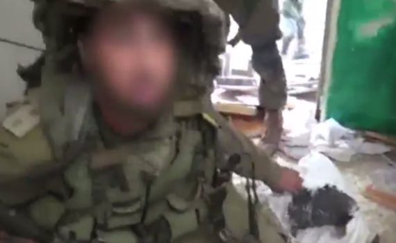 תיעוד מלב עזה: הצנחנים מסכלים מחבל מתאבד