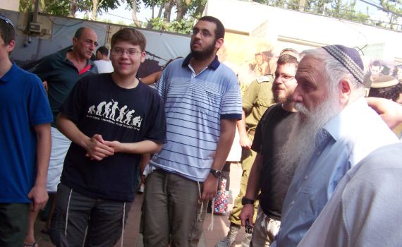 צפו: חיילי ההסדר מתגייסים להנדסה הקרבית