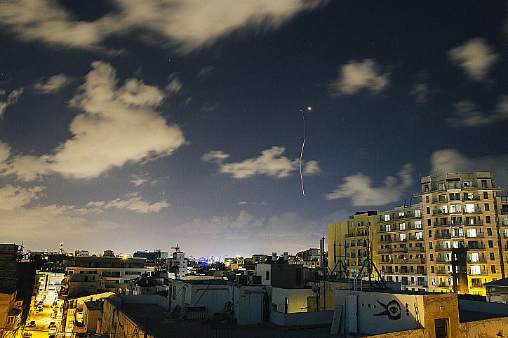 מטחים לגוש דן; פצוע קשה בקרית-גת