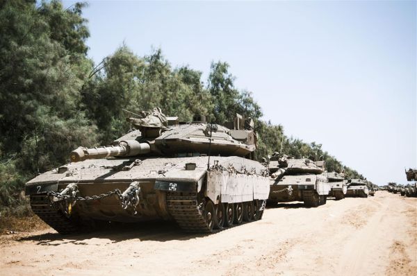 צה"ל ממתין לפקודה כדי להכנס לרצועת עזה