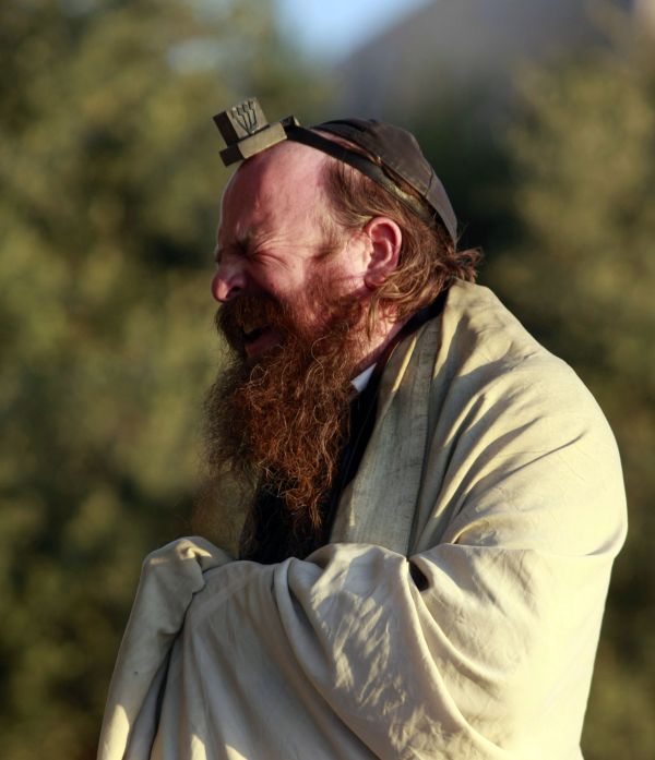 הרב אבינר מוחה על כבודו של הרב עדס