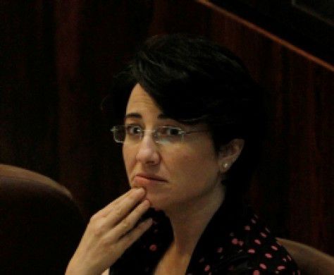 הצעת חוק: לשלול אזרחות מח"כ חנין זועבי