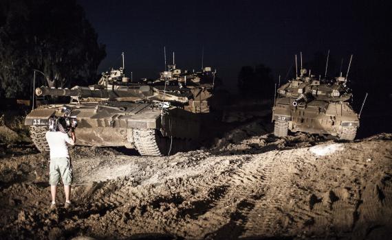 עזה בעלטה: כוחותינו תופסים עמדות שולטות