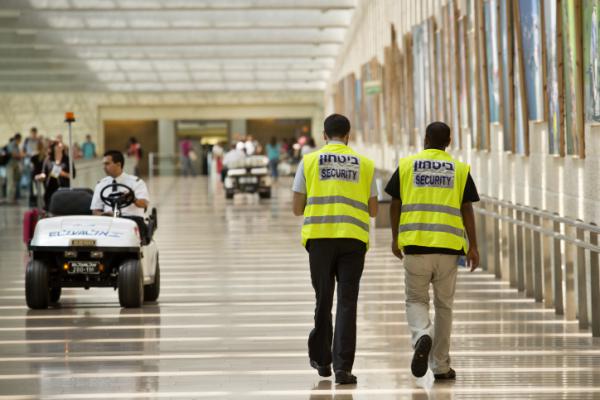 נתפס במכס עם צלעות כבש ודגים