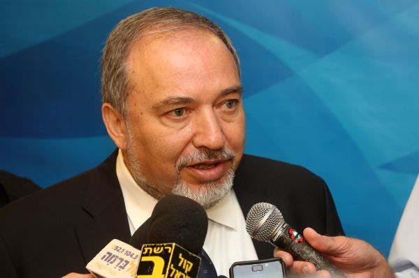 דרמה: ליברמן מפרק את הליכוד ביתנו