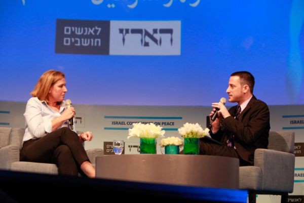 "לא היה אגרוף. לא מופתע שבנט חוגג על זה"