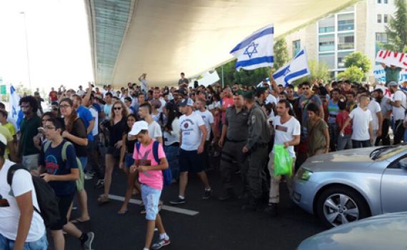 עימותים בכניסה לירושלים: "רוצים נקמה"