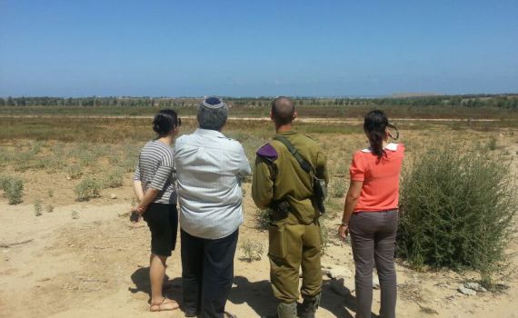 שקד: מטרות צוק איתן הן סילוק הרקטות והמנהרות