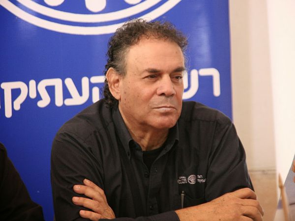 הלך לעולמו שוקה דורפמן ז"ל מנהל רשות העתיקות