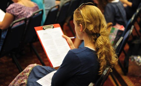 יום הילולא בחב"ד: אלפי בנות בהתוועדות