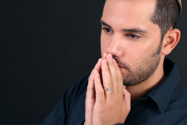 האזינו: שיר מרגש לזכר שלושת החטופים