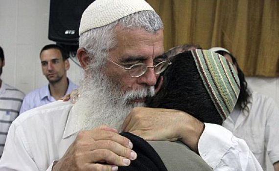 "גיל-עד ונפתלי חלק מהישיבה"