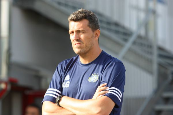 מאמן מכבי ת"א גארסיה מתפטר בגלל המצב