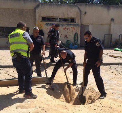 פגיעה ישירה בחצר גן ילדים באשדוד; אין נפגעים