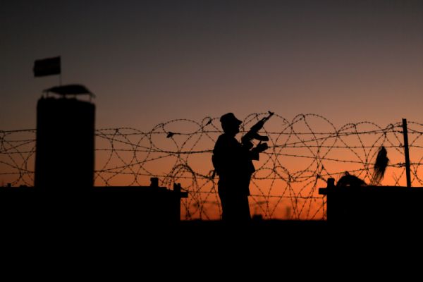 מצרים מציעה: להסיר חלקית את הסגר על עזה