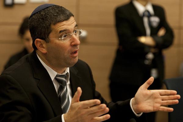 וורצמן: גם אני בכיתי ממאמרים באתר 929