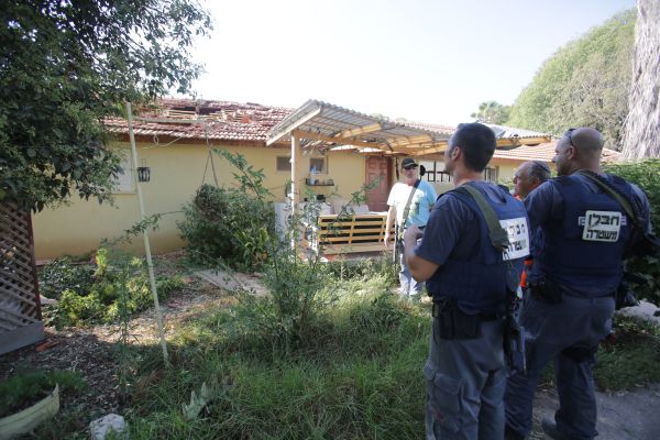 הם חגגו על הגירוש, אבל עדיין זה לא מגיע להם