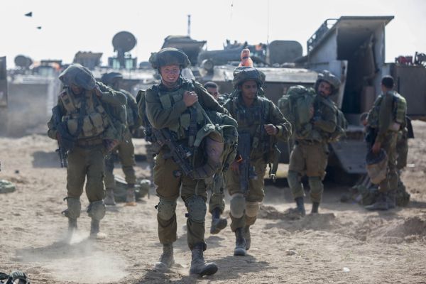 הממשלה אישרה גיוס 10,000 חיילים בצו 8