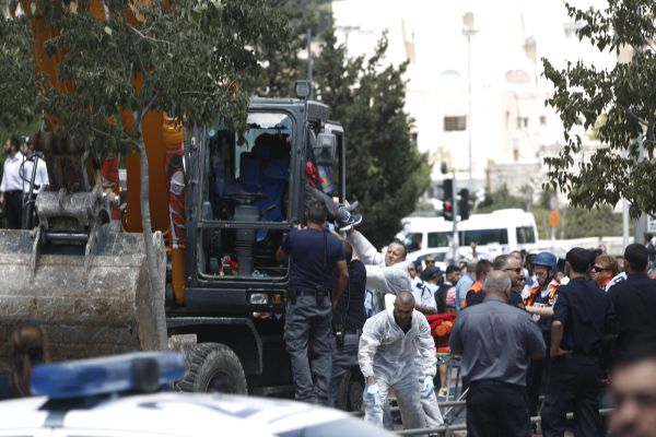 חוטובלי מאשימה את אבו מאזן בפיגוע; החמאס מברך