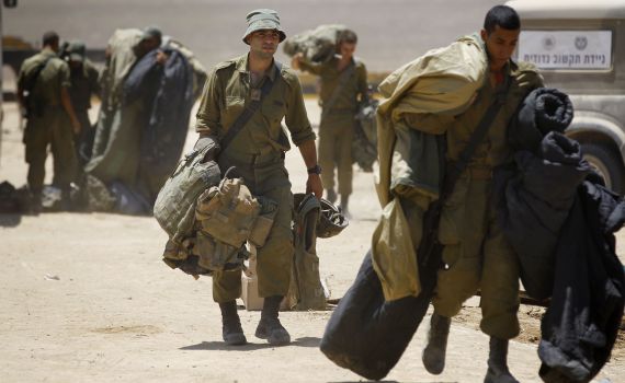 חייל החוזר מעזה, מתי הוא חייב בברכת הגומל?