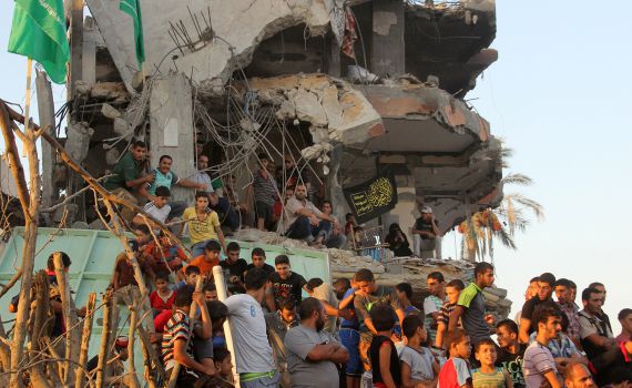 לפיד: עזה תשוקם רק אם יהיה פירוז