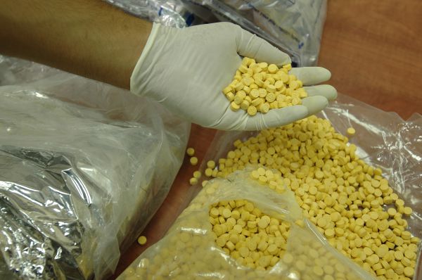 נחשפה רשת להברחת סמים בין היוצאים לאומן