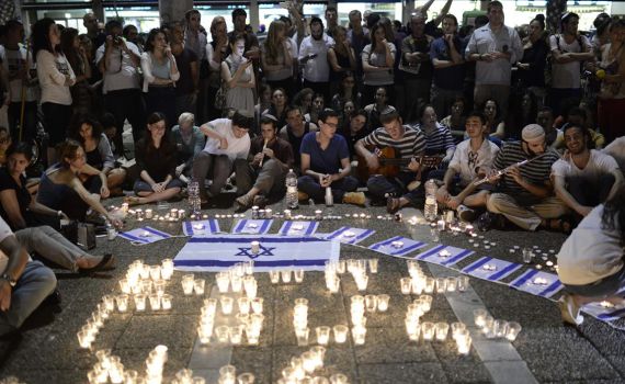 שפת התפילה בין הכיכרות (כיכר 1995 וכיכר 2014)