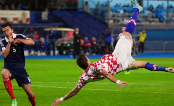 אנגליה: מאמן התבטא נגד יהודים ומינויו בוטל