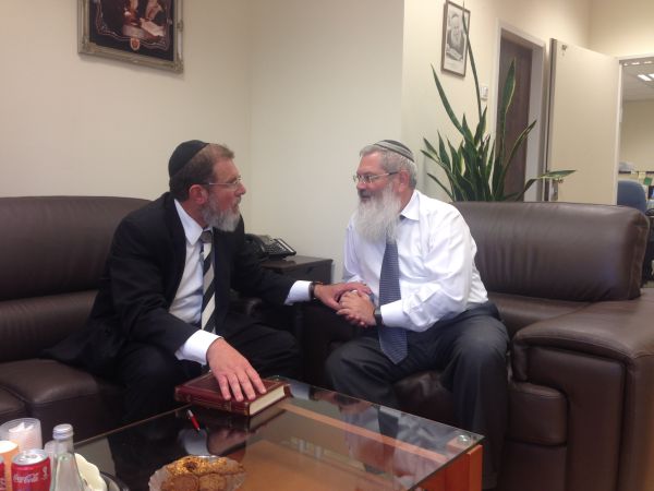 הרב החדש של נתניה: אפעל גם בקרב החילונים