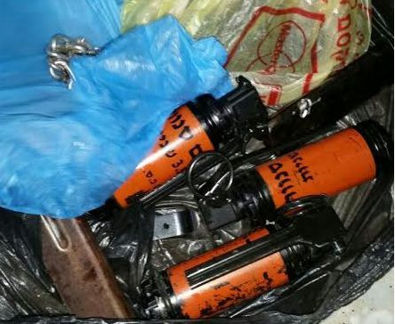 כפר קאסם: אמצעי לחימה ועצור