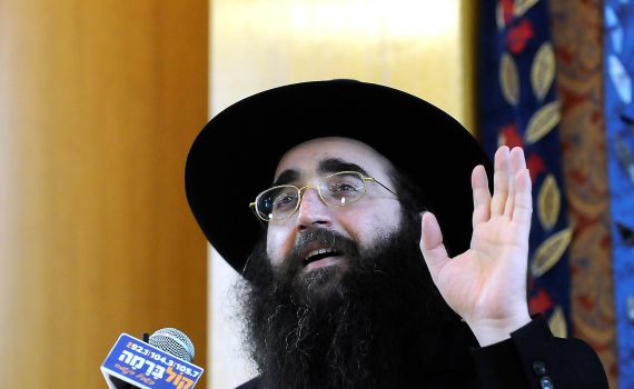 הרב פינטו חתם על עסקת טיעון