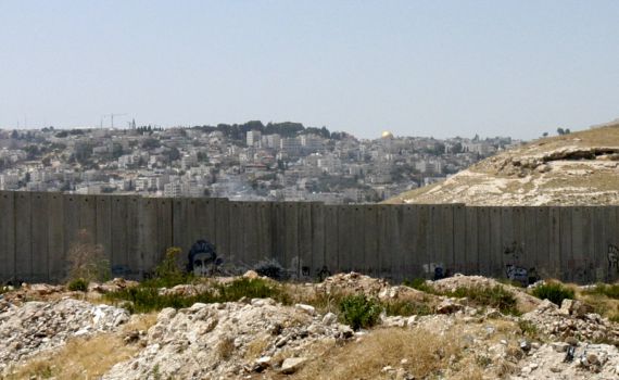 הישג לתושבי הגוש: נדחה הדיון על גדר ההפרדה