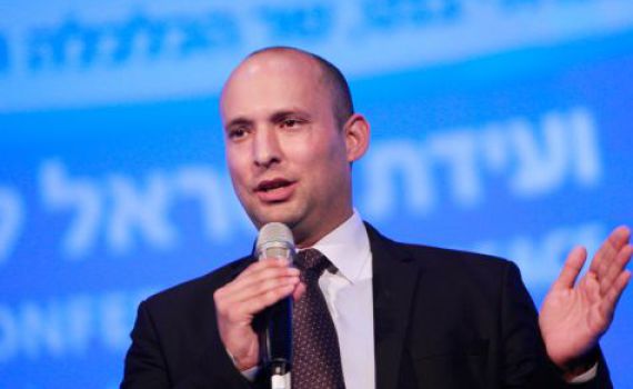 בנט בנאום תקיף: "השמאל חי בניינטיז"