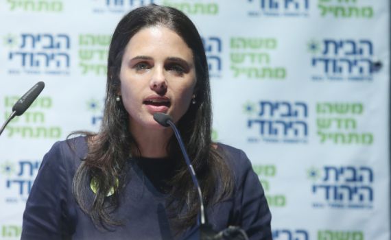 שקד: "האישה הראשונה שזוכה במקום הראשון"