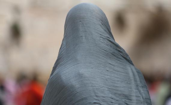 נחשפה כת משיחית: המטרה – ניצול נשים