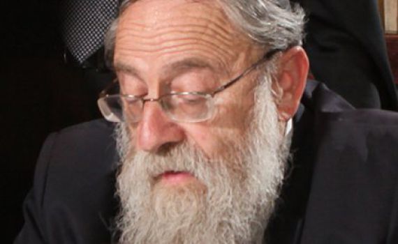 החרדים טוענים: "הרב שטרן לא כשיר לשמש רב עיר"