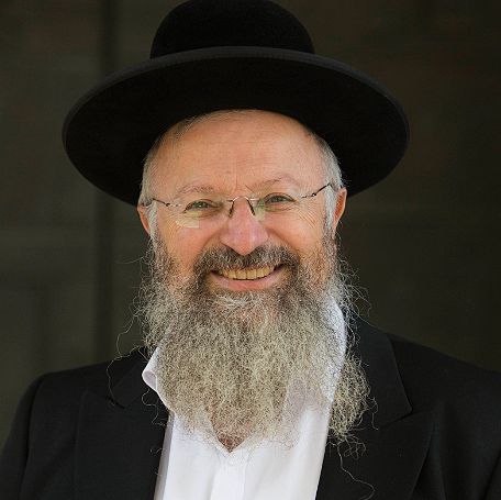 הרב שמואל אליהו: "ציפי לבני עוברת על החוק"