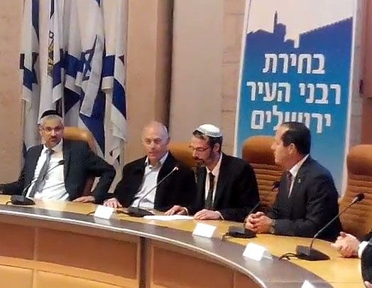 צפו: ההכרזה על רבניה הנבחרים של ירושלים