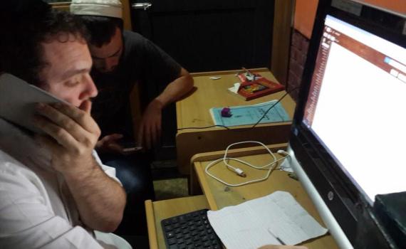 "איבדנו חברים יקרים. רבים ממתינים לחילוץ"