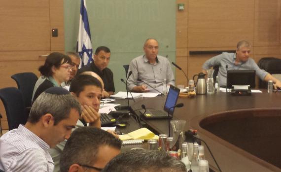 יוגב: "תושבי יו"ש אינם אזרחים סוג ב'"